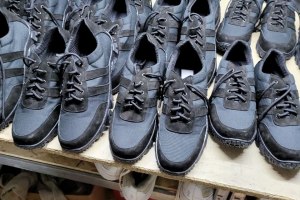 photo5370852025669106030